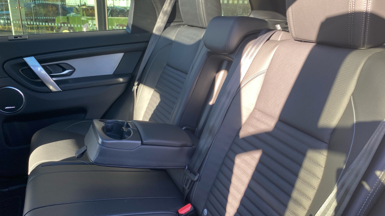 Land Rover Discovery Sport 2.0 D200 Dynamic SE 5dr Auto [5 Seat] Diesel Station Wagon